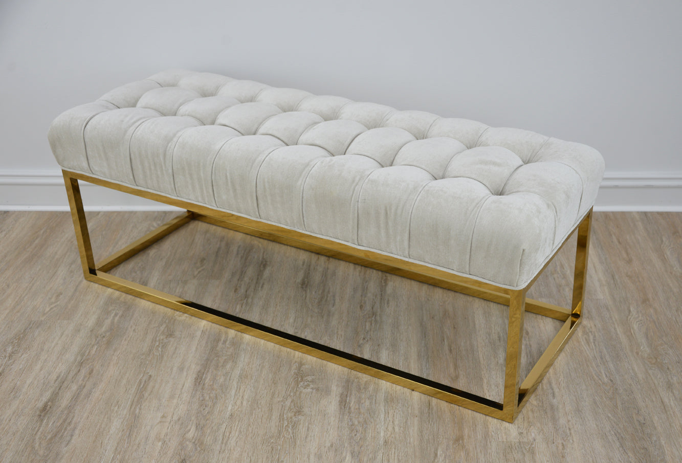 Daniella Bench
