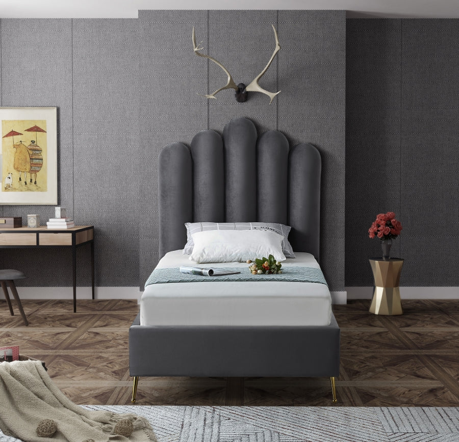 Lily Velvet Bed
