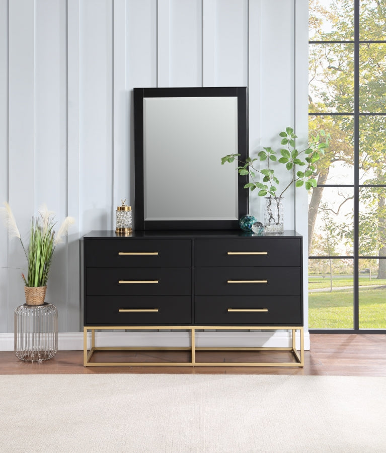 Maxine Mirror